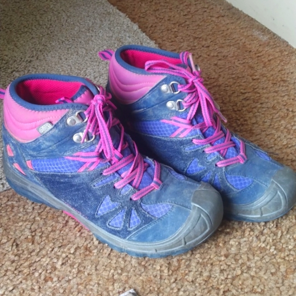 Merrell girls hiking boot